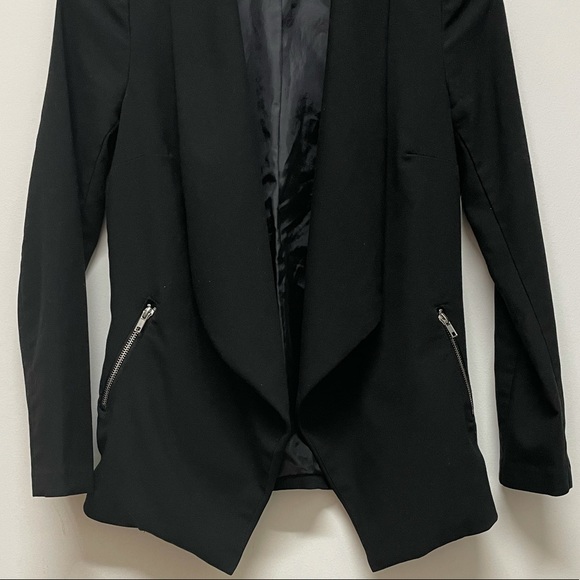 H&M Fashion Blazer - Picture 2 of 6